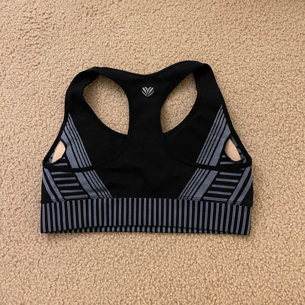 Sports bra - Picture 2 of 2